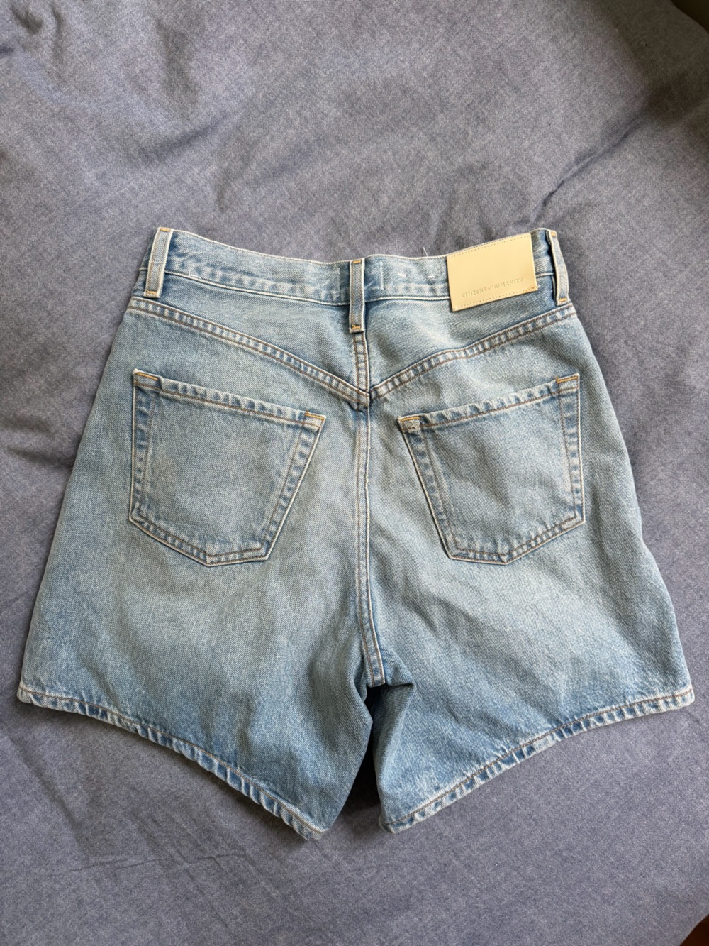 Citizens of Humanity Brynn Shorts - Picture 3 of 4
